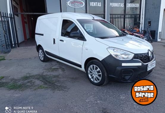 Utilitarios - Renault Kangoo Confort 2019 Diesel 103000Km - En Venta