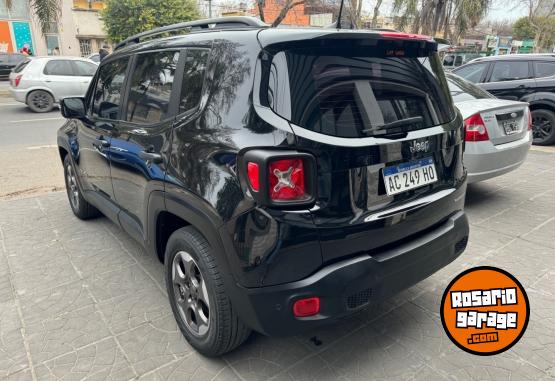 Camionetas - Jeep Renegade 2018 Nafta 82000Km - En Venta