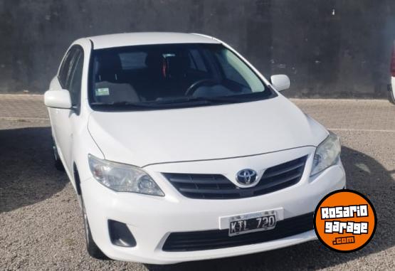 Autos - Toyota XLI 2012 Nafta 179000Km - En Venta