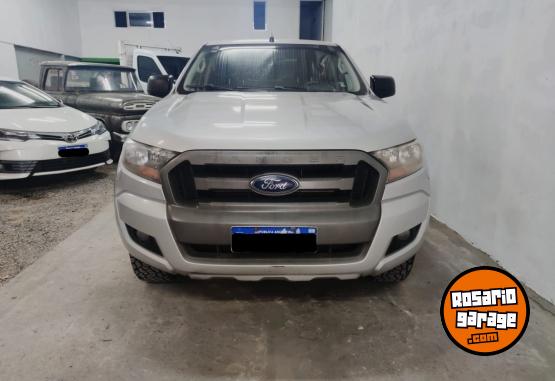 Camionetas - Ford Ranger 3.2D XLS 4x2 DC 2017 Diesel  - En Venta