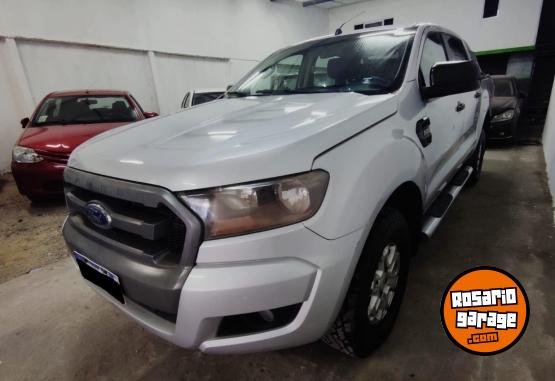 Camionetas - Ford Ranger 3.2D XLS 4x2 DC 2017 Diesel  - En Venta