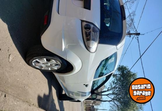 Autos - Ford Ka viral 1.0 2012 Nafta 65000Km - En Venta