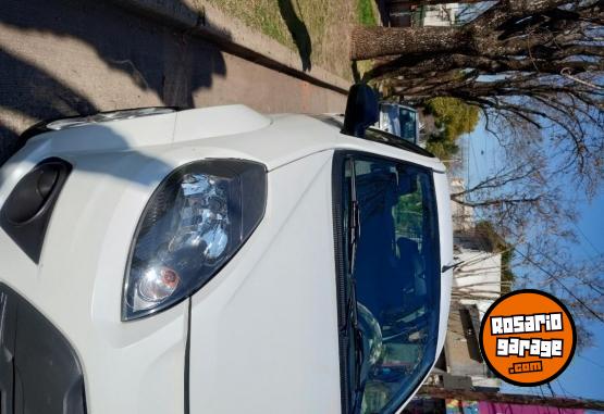 Autos - Ford Ka viral 1.0 2012 Nafta 65000Km - En Venta