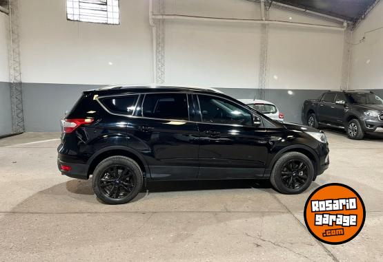 Autos - Ford Kuga Sel 2.0 Ecoboost 4x2 2019 Nafta 30000Km - En Venta