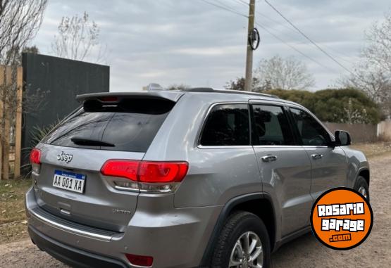 Camionetas - Jeep Grand cherokee 2015 Nafta 163000Km - En Venta