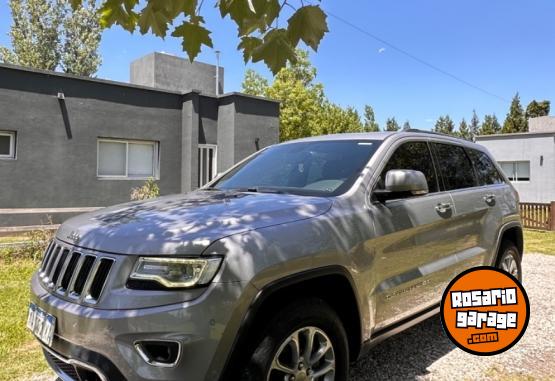 Camionetas - Jeep Grand cherokee 2015 Nafta 163000Km - En Venta