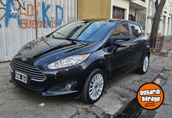 Autos - Ford Fiesta kinetic 2014 Nafta 87000Km - En Venta