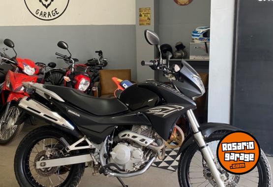 Motos - Honda Falcon 2013 Nafta 23500Km - En Venta