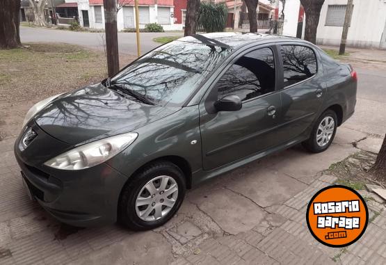 Autos - Peugeot 207 Xr 2011 Nafta 133000Km - En Venta