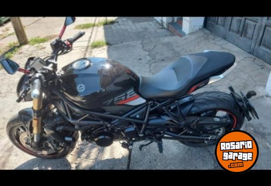 Motos - Benelli 752 s 2022 Nafta 1500Km - En Venta