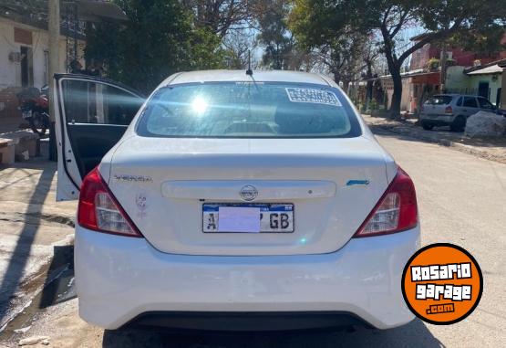 Autos - Nissan Versa 2017 Nafta 167000Km - En Venta