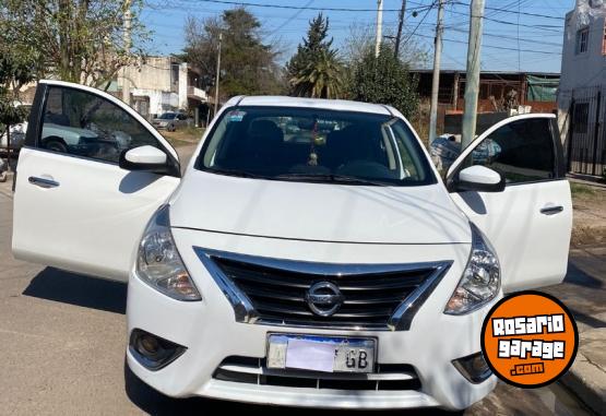 Autos - Nissan Versa 2017 Nafta 167000Km - En Venta