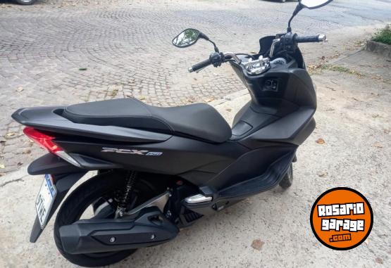 Motos - Honda PCX 150 2018 Nafta 9000Km - En Venta