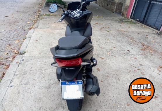 Motos - Honda PCX 150 2018 Nafta 9000Km - En Venta