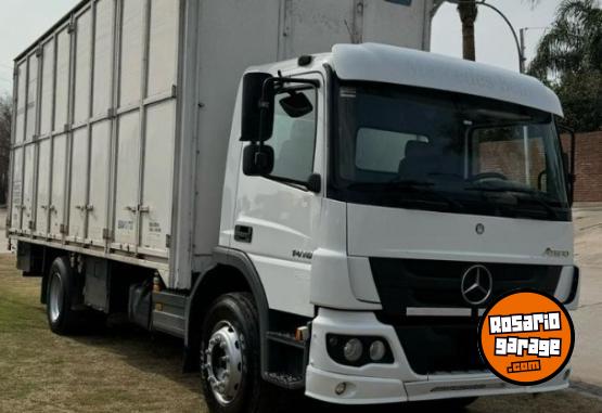 Camiones y Gras - Mb Atego 1418 , Ao 2015 Todo Puertas! - En Venta