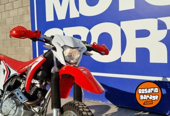 Motos - Otra marca RVM - CZ 250 L 2023 Nafta 2900Km - En Venta