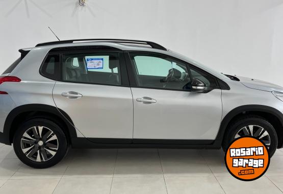 Autos - Peugeot 2008 Feline 2021 Nafta 61900Km - En Venta