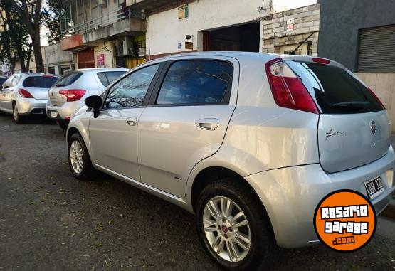 Autos - Fiat Punto 1.4 Attractive 2011 Nafta 105000Km - En Venta