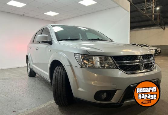 Camionetas - Dodge DODGE JOURNEY 2,4 SE 2012 Nafta 128785Km - En Venta