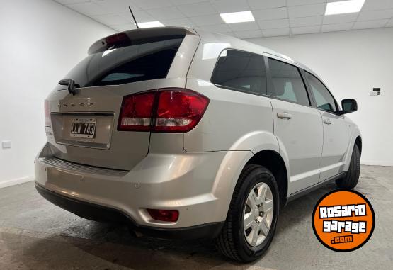 Camionetas - Dodge DODGE JOURNEY 2,4 SE 2012 Nafta 128785Km - En Venta