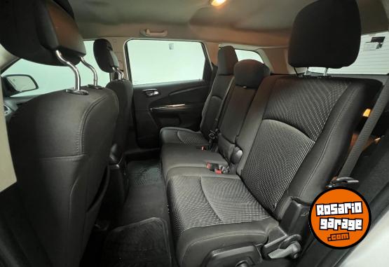 Camionetas - Dodge DODGE JOURNEY 2,4 SE 2012 Nafta 128785Km - En Venta