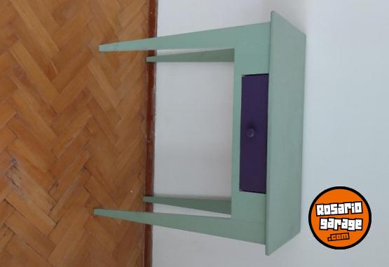 Hogar - Venta en Rosario. Mesa de arrime estilo escandinava con cajn. Excelente estado. - En Venta