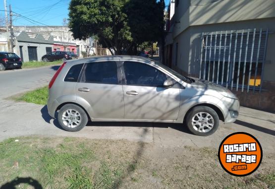 Autos - Ford FIESTA 2011 GNC 180000Km - En Venta