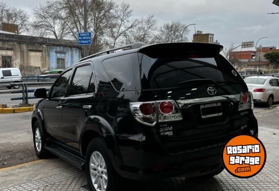 Camionetas - Toyota SW4 SRV Cuero 2013 Diesel 148000Km - En Venta