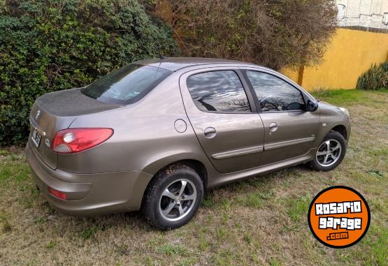 Autos - Peugeot 207 2011 Diesel 242000Km - En Venta