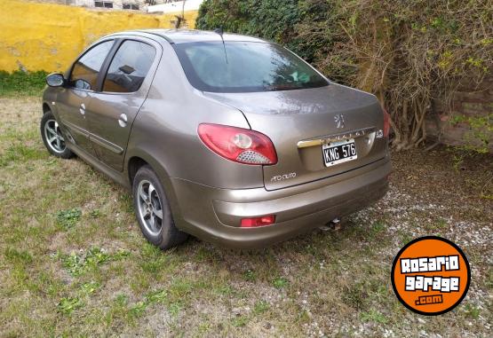 Autos - Peugeot 207 2011 Diesel 242000Km - En Venta