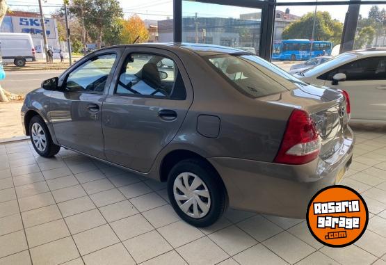 Autos - Toyota Etios X 1.5 2018 Nafta 70000Km - En Venta