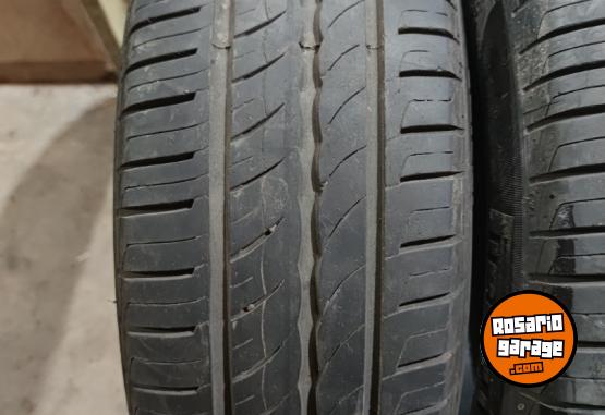 Accesorios para Autos - 185 60 15 *** 2 CUBIERTAS PIRELLI Impecables $150.000 El Par No Bajo Precio! - En Venta