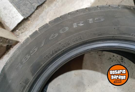 Accesorios para Autos - 185 60 15 *** 2 CUBIERTAS PIRELLI Impecables $150.000 El Par No Bajo Precio! - En Venta