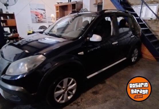 Autos - Renault SANDERO STEPWAY 1.6 CONF 2012 Nafta 180000Km - En Venta