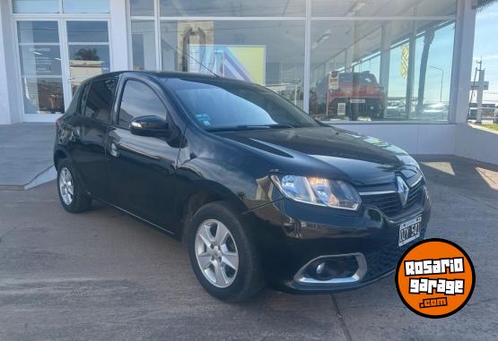 Autos - Renault sandero 2015 Nafta 94000Km - En Venta