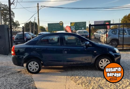 Autos - Toyota ETIOS 1.5 XS 2017 Nafta  - En Venta