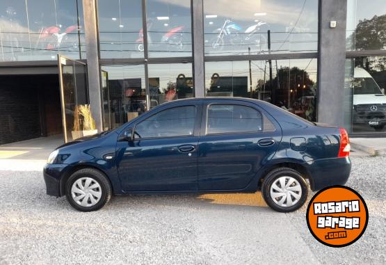 Autos - Toyota ETIOS 1.5 XS 2017 Nafta  - En Venta