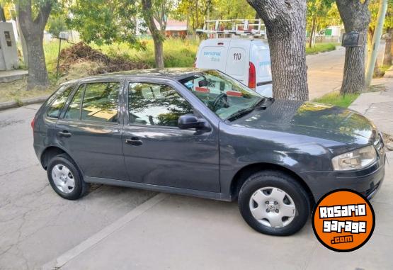 Autos - Volkswagen Gol power plus 2011 Nafta 98000Km - En Venta