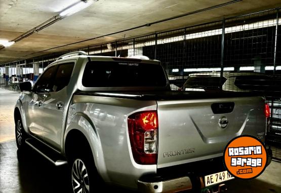 Camionetas - Nissan Frontier LE 4x4 2.3 2021 Diesel 105000Km - En Venta