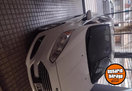 Autos - Ford Fiesta Titanium 2015 Nafta 70000Km - En Venta