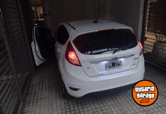 Autos - Ford Fiesta Titanium 2015 Nafta 70000Km - En Venta