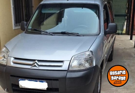 Utilitarios - Citroen Berlingo hdi 2018 Diesel 87000Km - En Venta