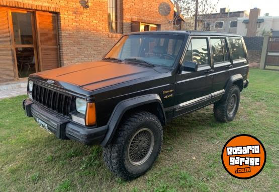 Camionetas - Jeep Cherokee Limited 1990 Nafta 300000Km - En Venta