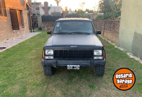 Camionetas - Jeep Cherokee Limited 1990 Nafta 300000Km - En Venta