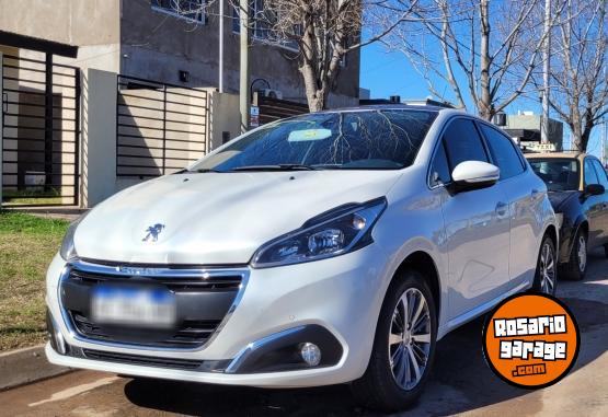 Autos - Peugeot 208 Feline 2018 Nafta 79000Km - En Venta