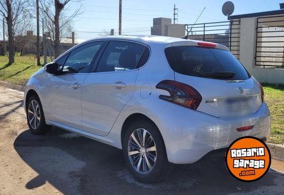 Autos - Peugeot 208 Feline 2018 Nafta 79000Km - En Venta