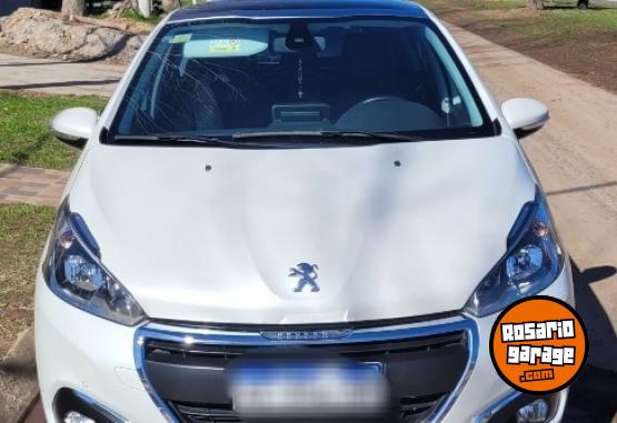 Autos - Peugeot 208 Feline 2018 Nafta 79000Km - En Venta