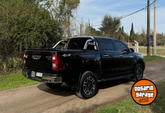 Camionetas - Toyota Hilux 2022 Diesel 107000Km - En Venta