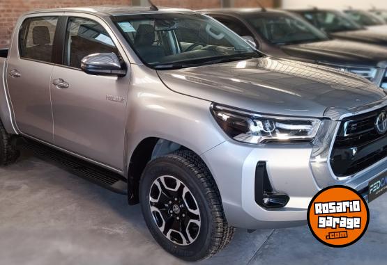 Camionetas - Toyota Hilux SRX 4x4 AT 2023 Diesel 0Km - En Venta