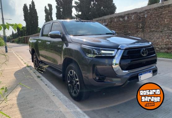 Camionetas - Toyota Hilux 2022 Diesel 36000Km - En Venta